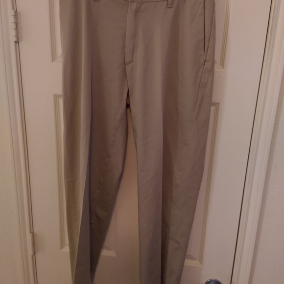 Lee Custom Fit Straight Leg Chino Pants Men's sz 33x32. - Picture 3 of 8